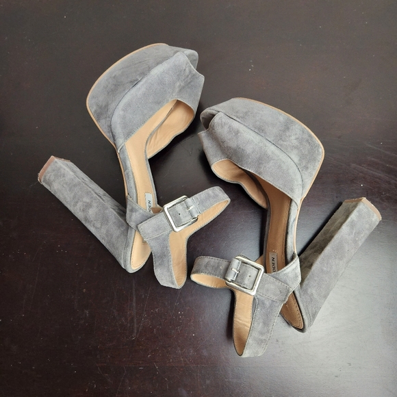 STEVE MADDEN Jillyy gray suede platform heels - Picture 7 of 11